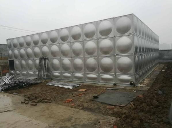 不銹鋼水箱價(jià)格和哪些因素有關(guān)？