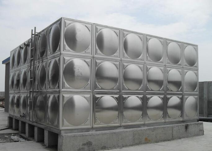 不銹鋼水箱是選方的好還是圓的好？